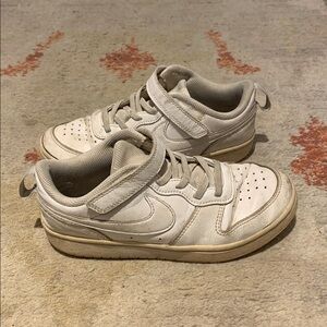 Nike Air Force 1 One Low White Sneakers Kids Size 3 3Y Athletic Court Shoes AF1